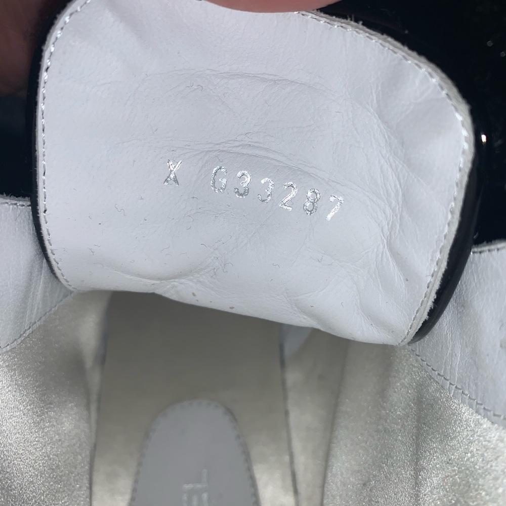 Authentic & Rare Chanel Tweed Boots - Picture 8 of 13